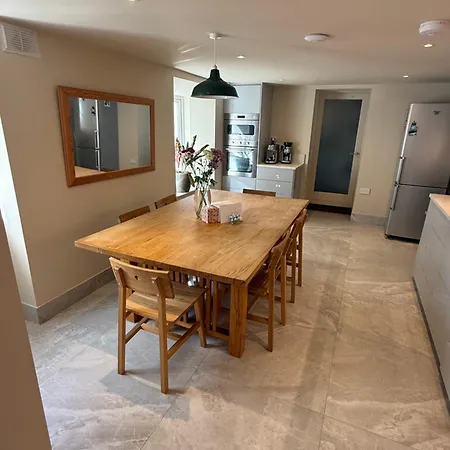 Dun Laoghaire Hidden Getaway Vendégház