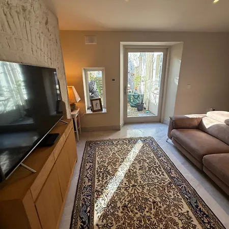 Dun Laoghaire Hidden Getaway