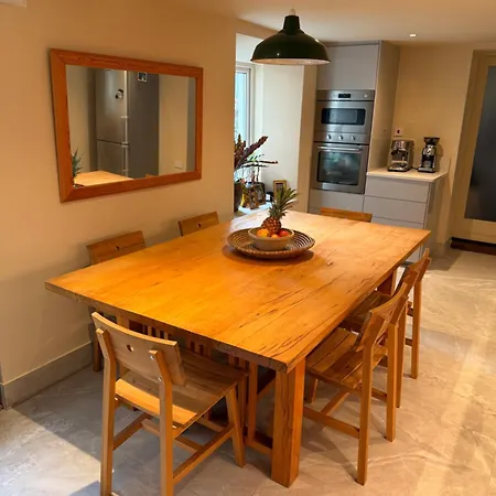 Dun Laoghaire Hidden Getaway Guest house