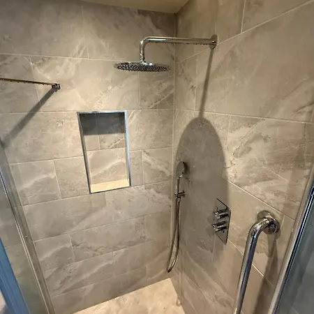 Guest house Dun Laoghaire Hidden Getaway Dublin